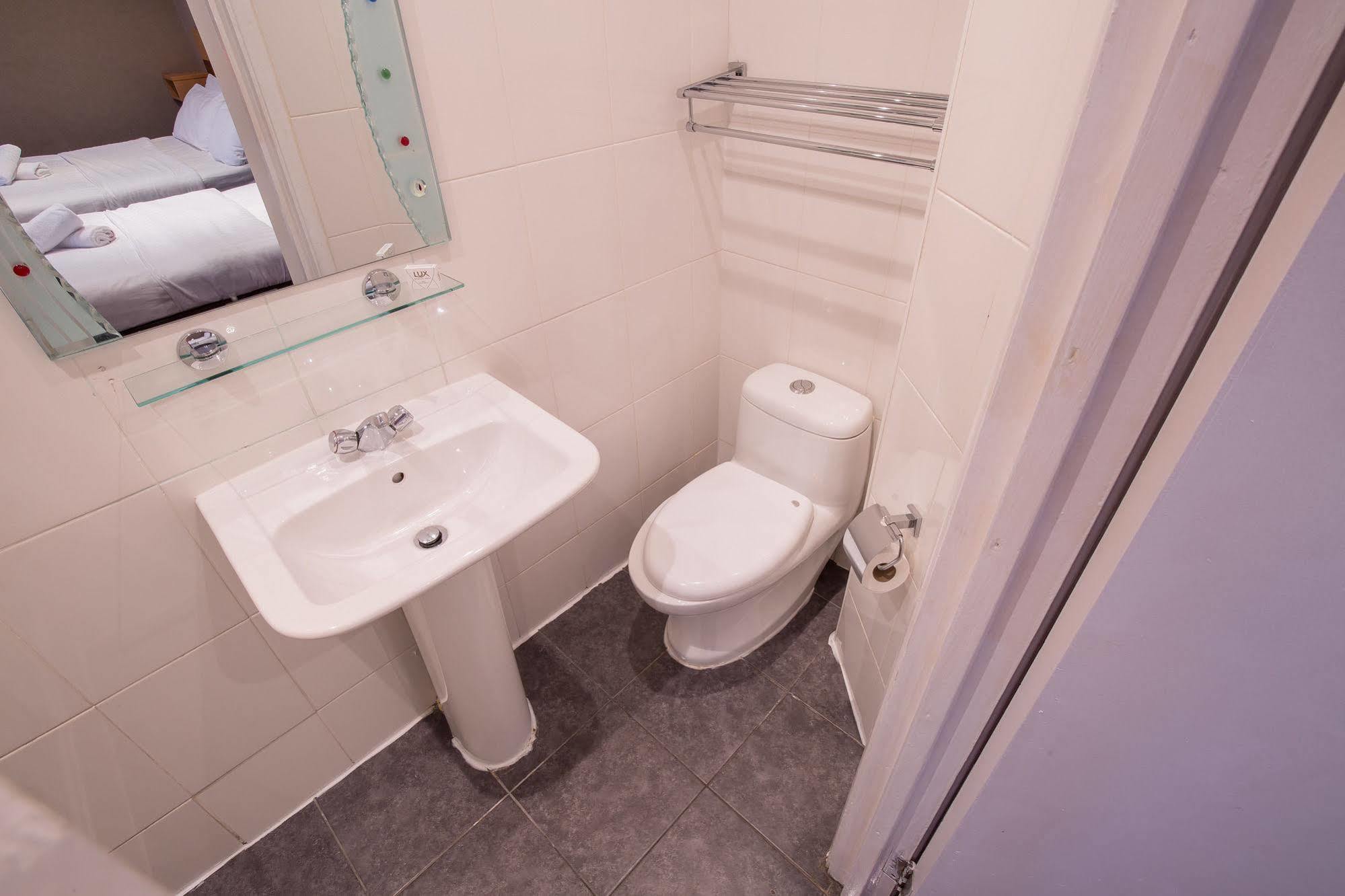 Newham Hotel Londyn Zewnętrze zdjęcie